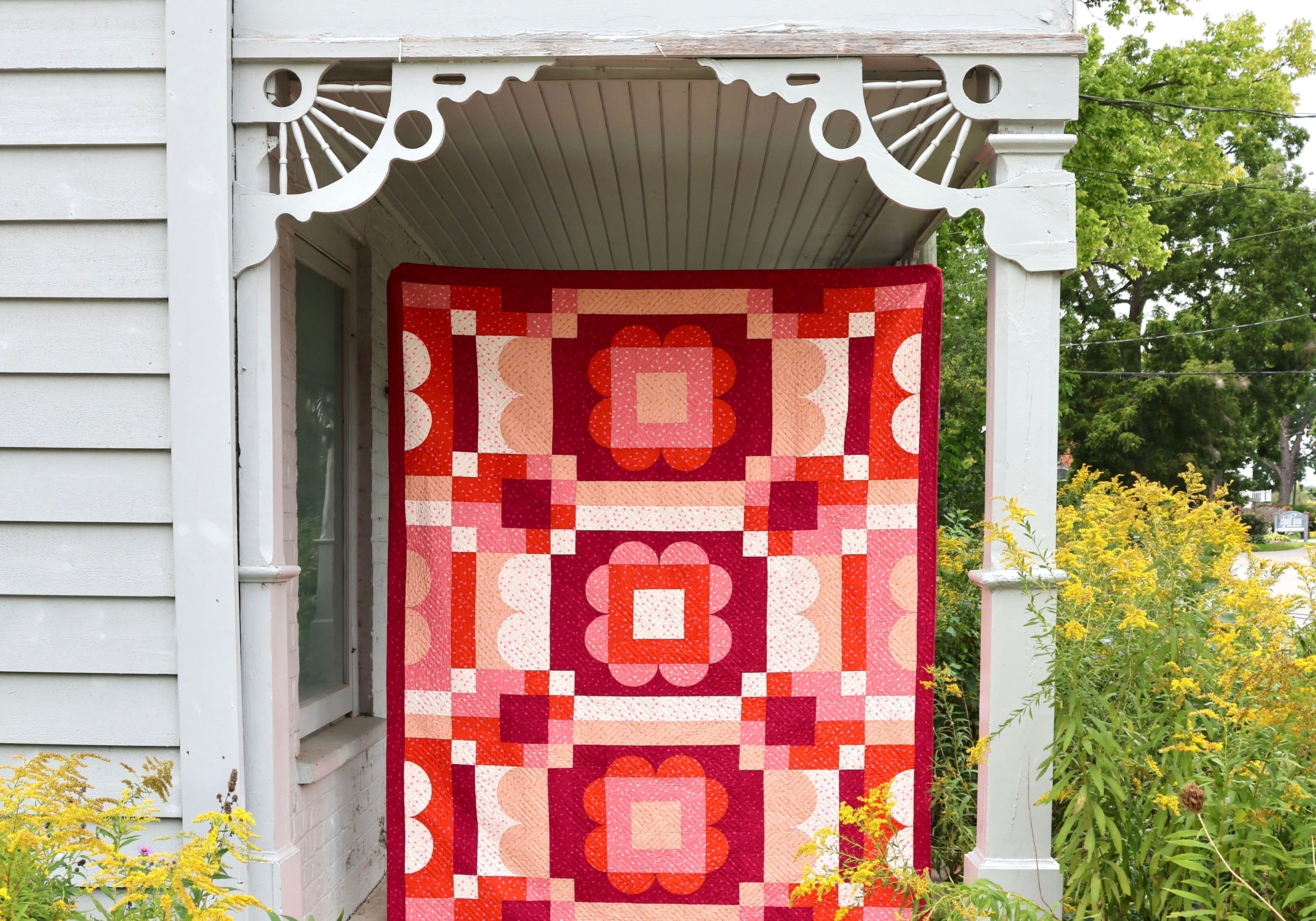 Daisy Daydream Quilt - Ruby Star Society Starry