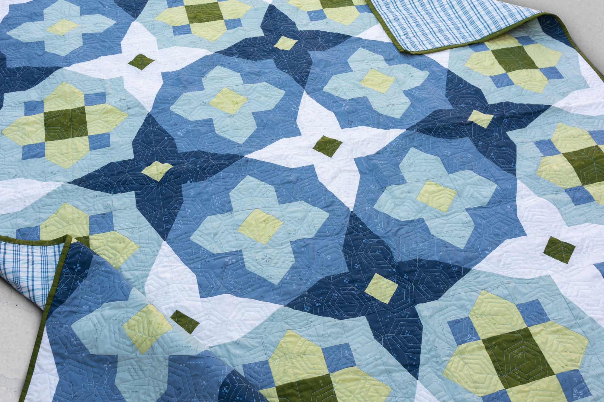 Garden Glow - Quilt Kit Round Up