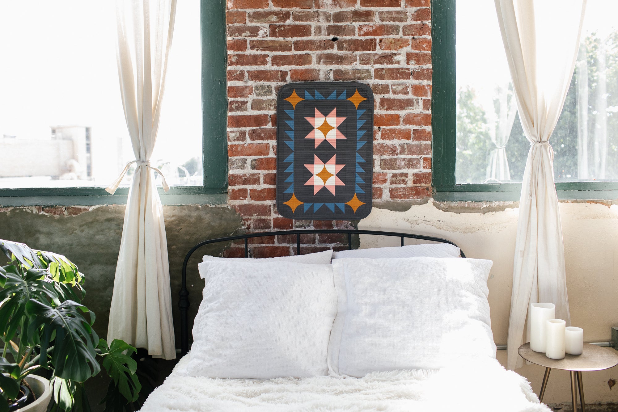 Woodrose Mini Quilt Pattern (Download)